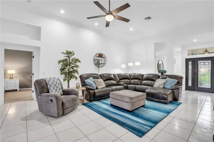 6542  Ilex  CIR, Naples, FL 34109