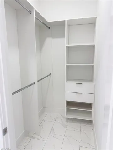 Walk in closet