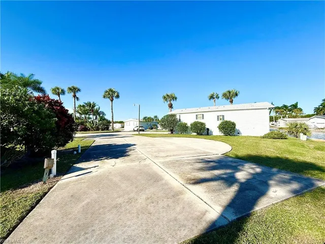 351 Bobcat Run, Naples, Florida 34114