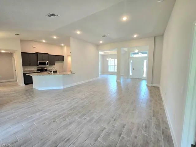 2201 Como St, Port Charlotte, Florida 33948