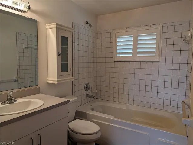 Guest Bathroom with tub/shower combo