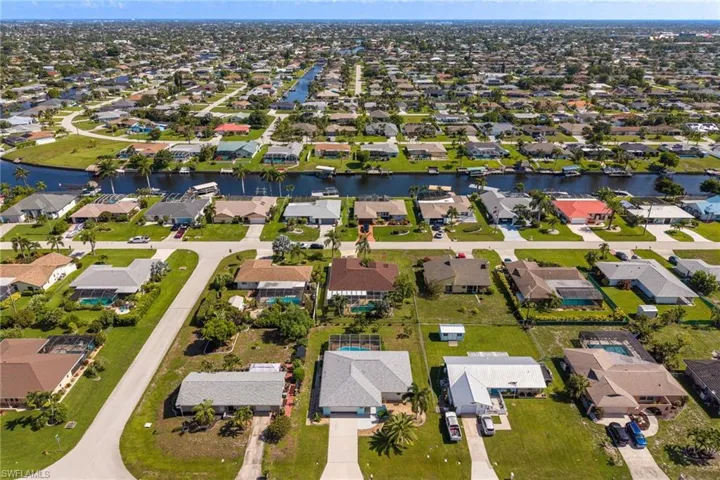 1132 Se 32nd Ter, Cape Coral, Florida 33904
