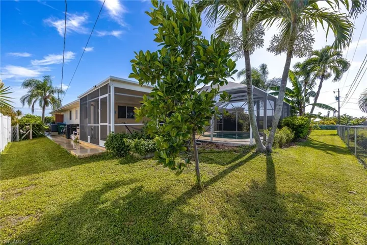 1132 Se 32nd Ter, Cape Coral, Florida 33904