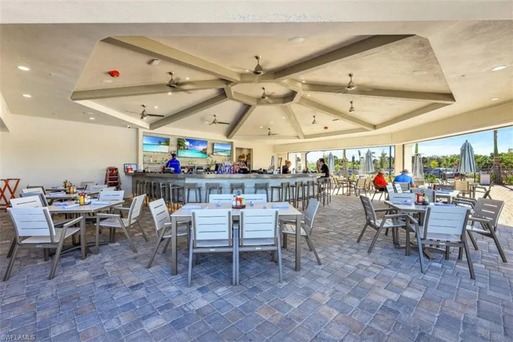 Outdoor Tiki Bar