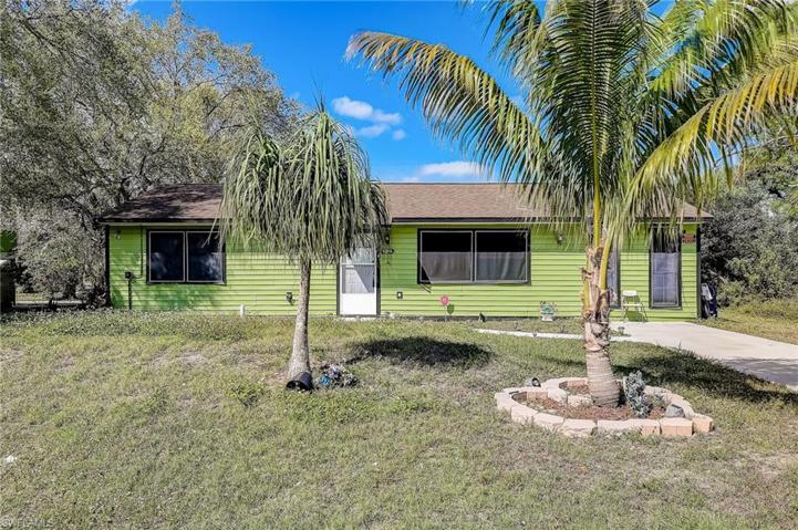4212  4th W ST, Lehigh Acres, FL 33971