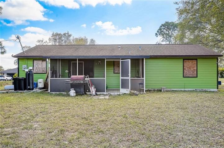 4212  4th W ST, Lehigh Acres, FL 33971