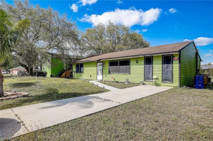 4212  4th W ST, Lehigh Acres, FL 33971