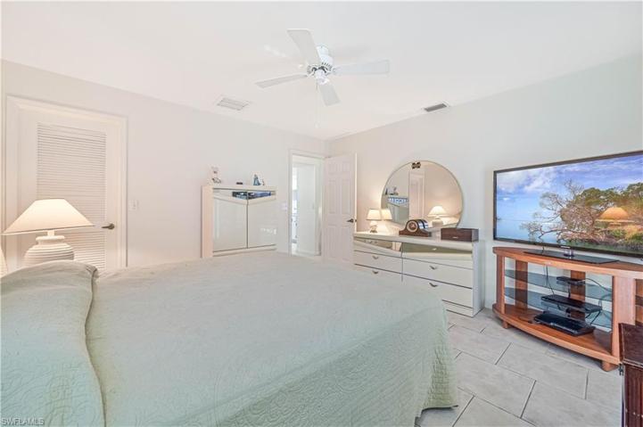 2516  6th W ST, Lehigh Acres, FL 33971