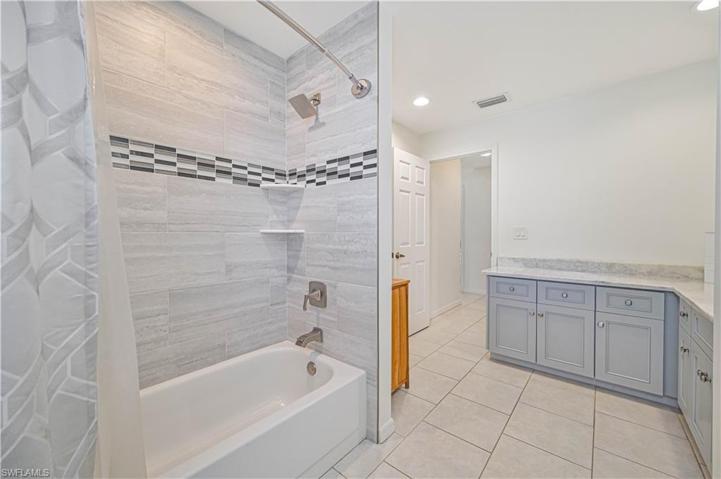 2516  6th W ST, Lehigh Acres, FL 33971