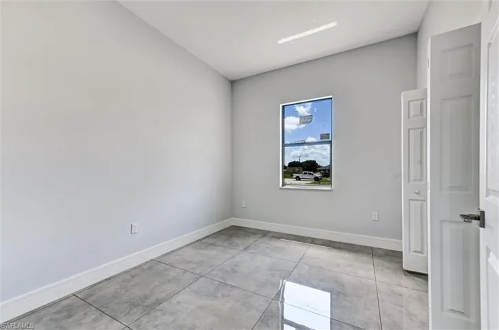 3912  5th SW ST, Lehigh Acres, FL 33976