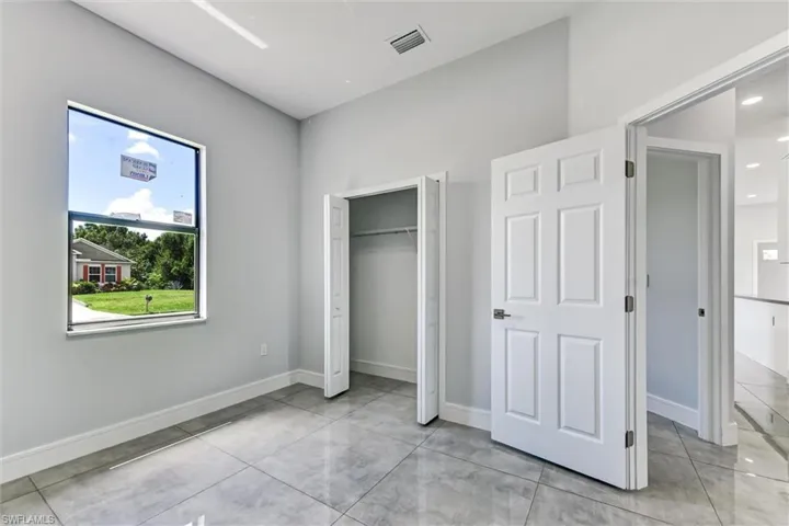 3912  5th SW ST, Lehigh Acres, FL 33976