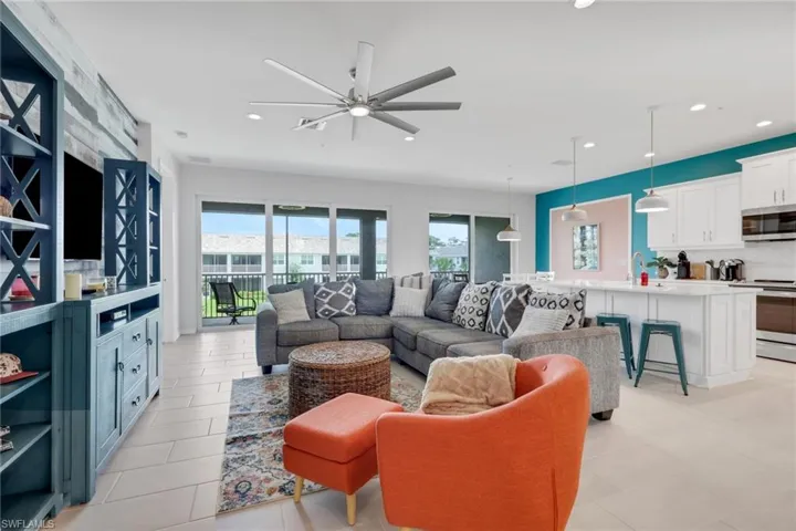 2665 Seychelles Cir 1907, Naples, Florida 34112