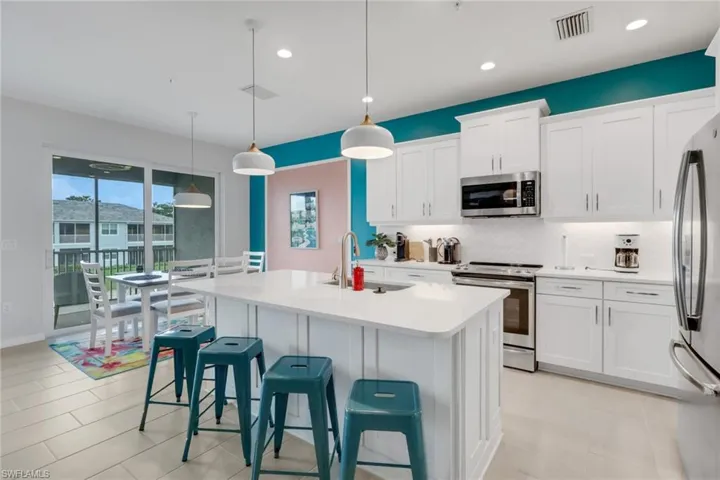 2665 Seychelles Cir 1907, Naples, Florida 34112