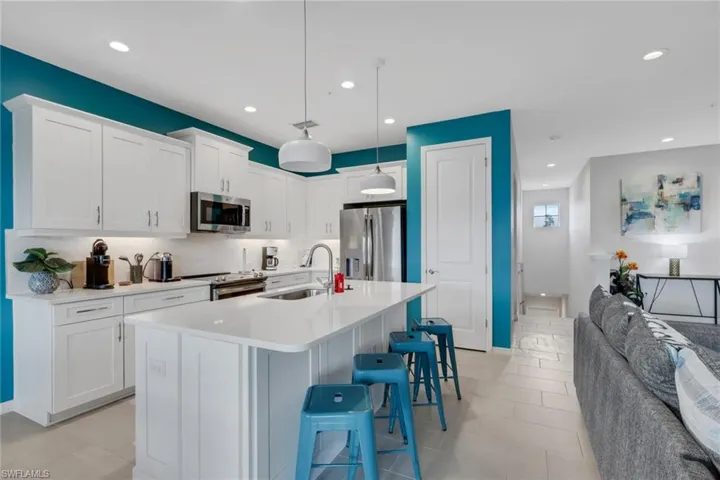2665 Seychelles Cir 1907, Naples, Florida 34112