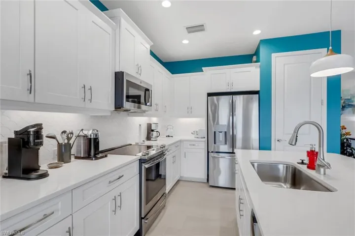 2665 Seychelles Cir 1907, Naples, Florida 34112