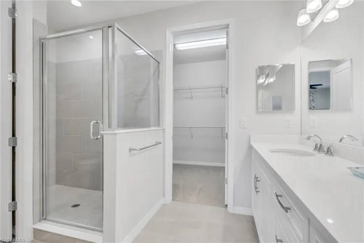 2665 Seychelles Cir 1907, Naples, Florida 34112