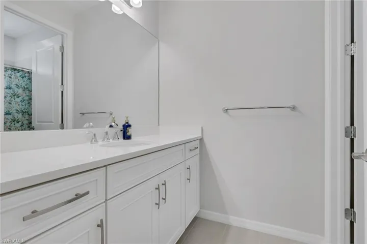2665 Seychelles Cir 1907, Naples, Florida 34112
