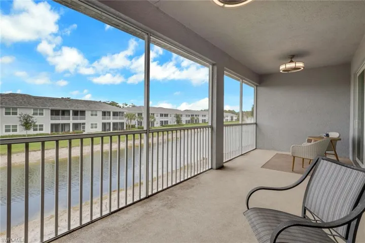 2665 Seychelles Cir 1907, Naples, Florida 34112