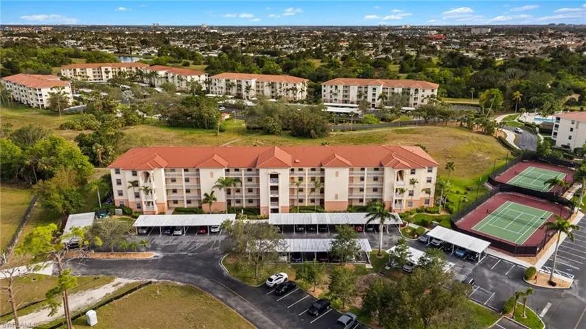 Beautiful Gated Community with Resort Ammenities