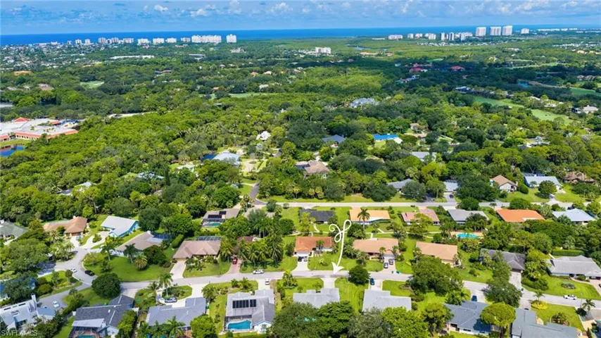 162 Westwood Dr, Naples, Florida 34110