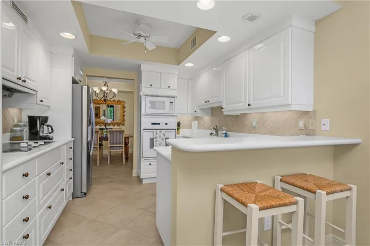 7225 Pelican Bay Blvd 204, Naples, Florida 34108