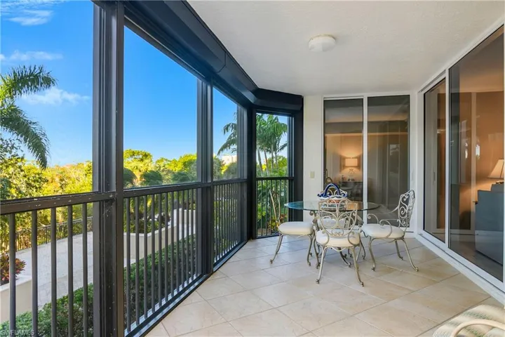 7225 Pelican Bay Blvd 204, Naples, Florida 34108