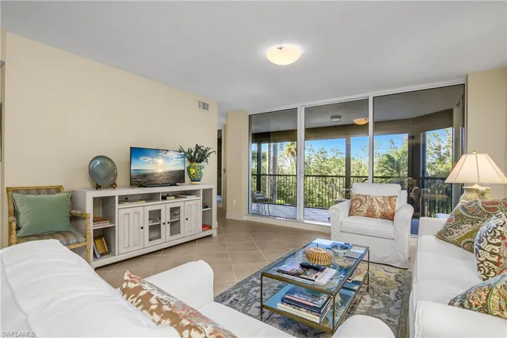 7225 Pelican Bay Blvd 204, Naples, Florida 34108