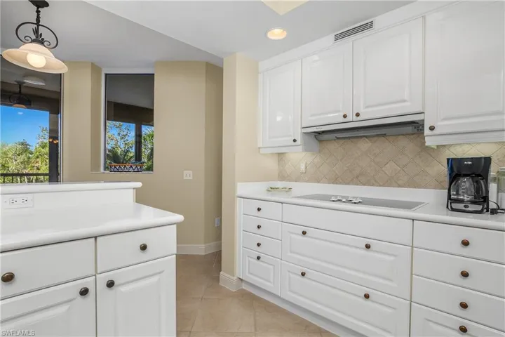 7225 Pelican Bay Blvd 204, Naples, Florida 34108