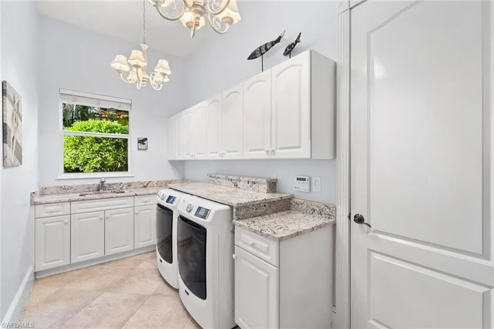 7717 Trent Ct, Naples, Florida 34113