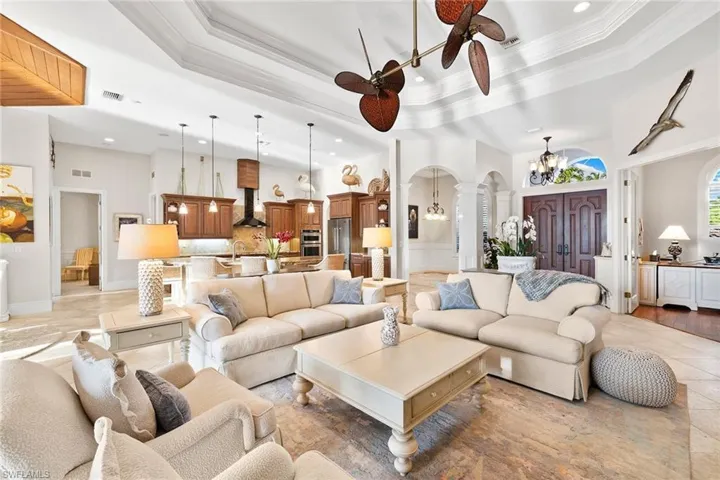 7717 Trent Ct, Naples, Florida 34113