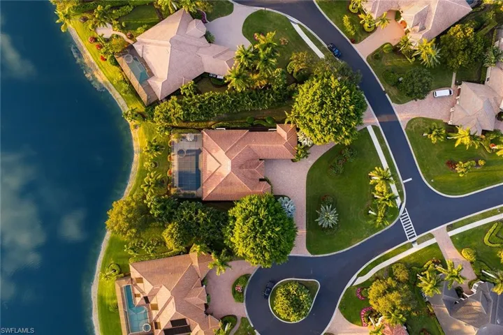 7717 Trent Ct, Naples, Florida 34113