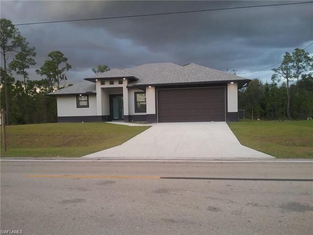414  Washington  AVE, Lehigh Acres, FL 33972