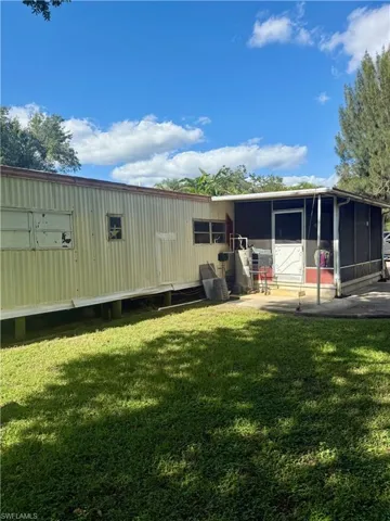 8180 Breeze Dr, North Fort Myers, Florida 33917