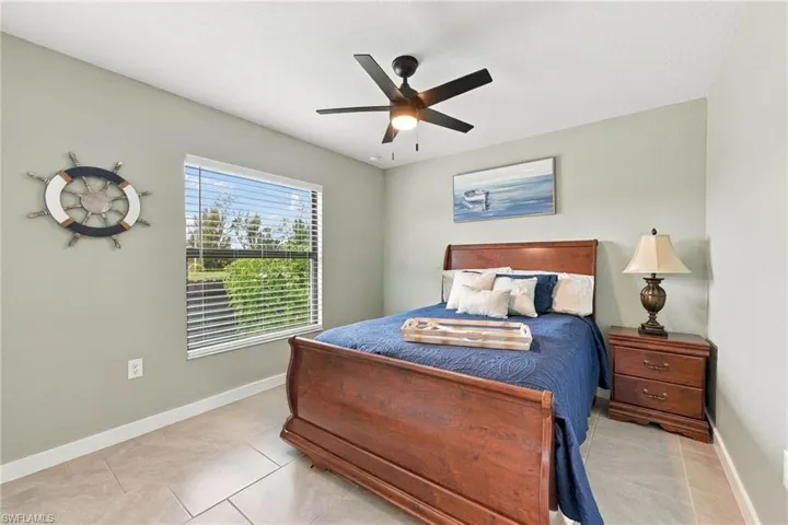 2323 Nw 43rd Ave, Cape Coral, Florida 33993