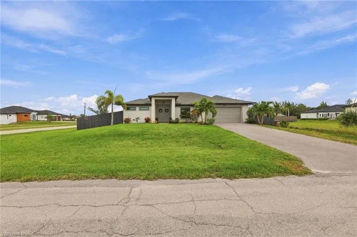 2323 Nw 43rd Ave, Cape Coral, Florida 33993