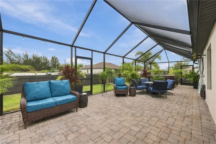 2323 Nw 43rd Ave, Cape Coral, Florida 33993