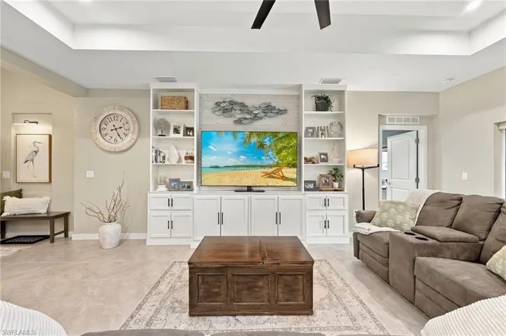 2323 Nw 43rd Ave, Cape Coral, Florida 33993