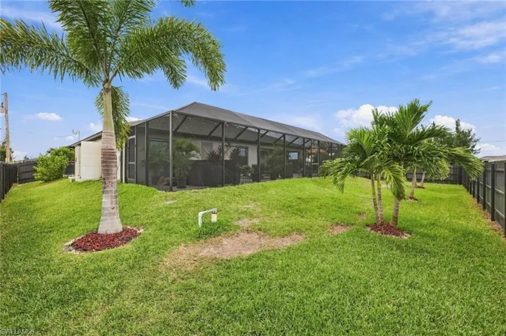 2323 Nw 43rd Ave, Cape Coral, Florida 33993