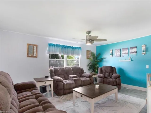 819 Cape Haze Ln, Naples Fl 34104
