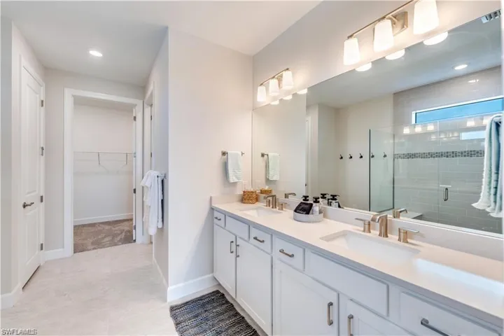 20024 Hartford Blvd, Estero, Florida 33928
