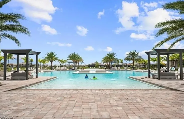 20024 Hartford Blvd, Estero, Florida 33928