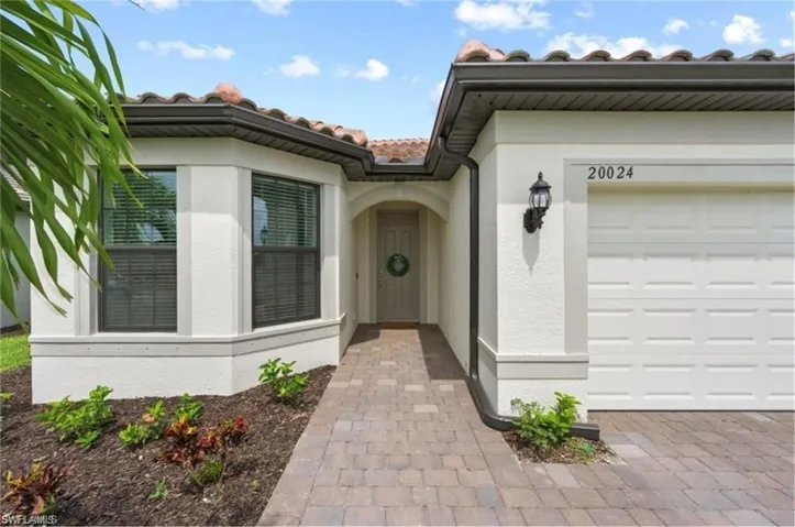20024 Hartford Blvd, Estero, Florida 33928