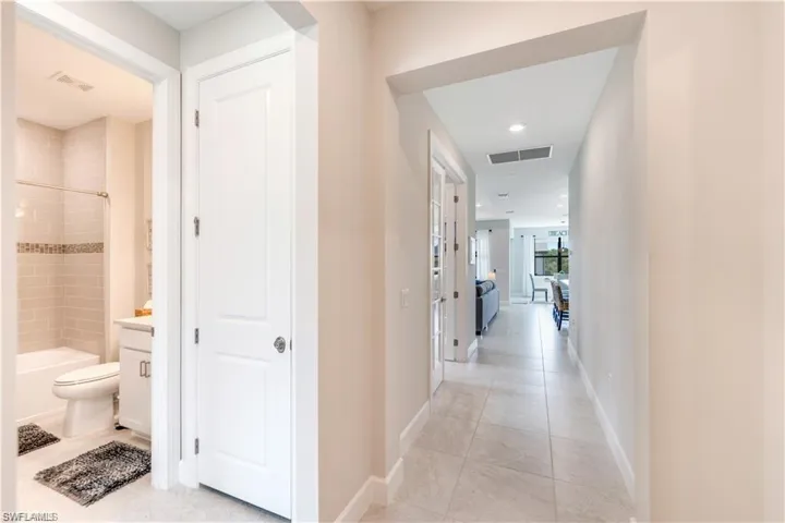 20024 Hartford Blvd, Estero, Florida 33928