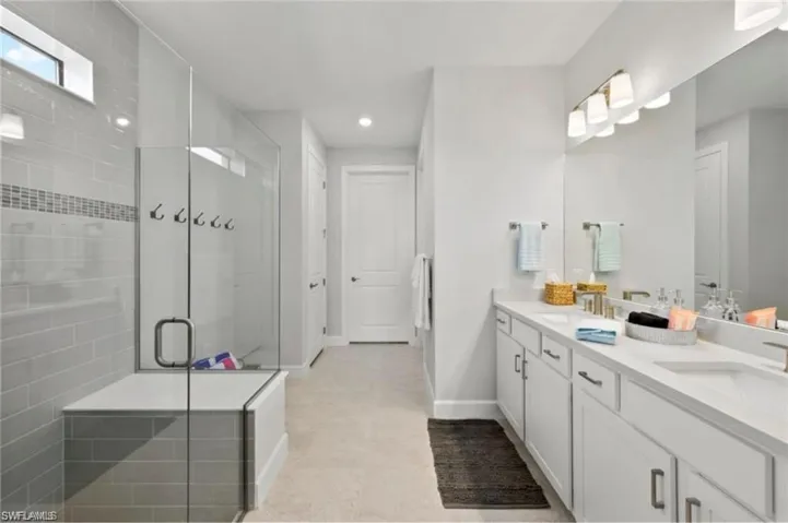 20024 Hartford Blvd, Estero, Florida 33928