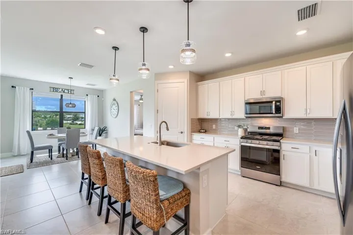 20024 Hartford Blvd, Estero, Florida 33928