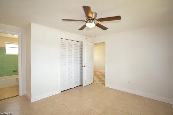 4602  Gulfstream  DR, Naples, FL 34112