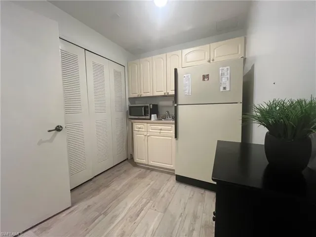 Kitchenette