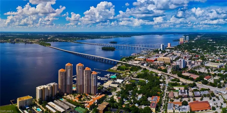 Bridge in to Fort Myers