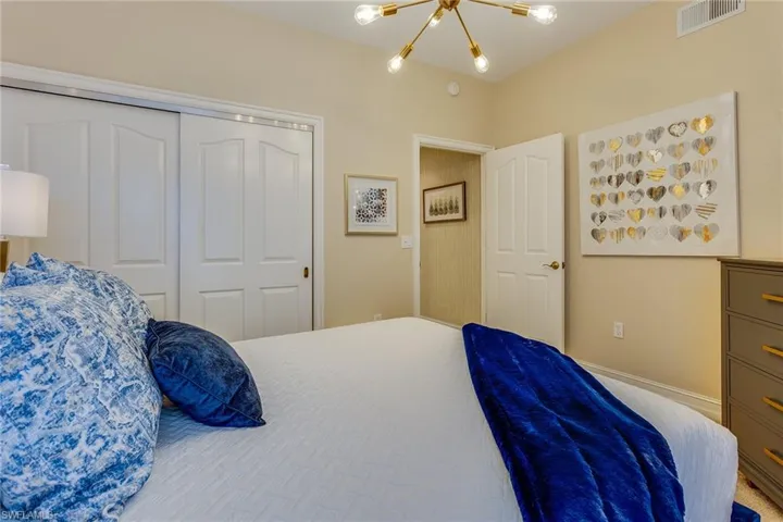 8177 Saratoga Dr 1002, Naples, Florida 34113