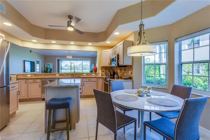 8177 Saratoga Dr 1002, Naples, Florida 34113